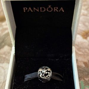 Pandora “All Around The World” charm (Retired)
